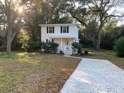 Photo of 2062 Hollywood Drive, Tallahassee, FL 32303 (MLS # 397199)