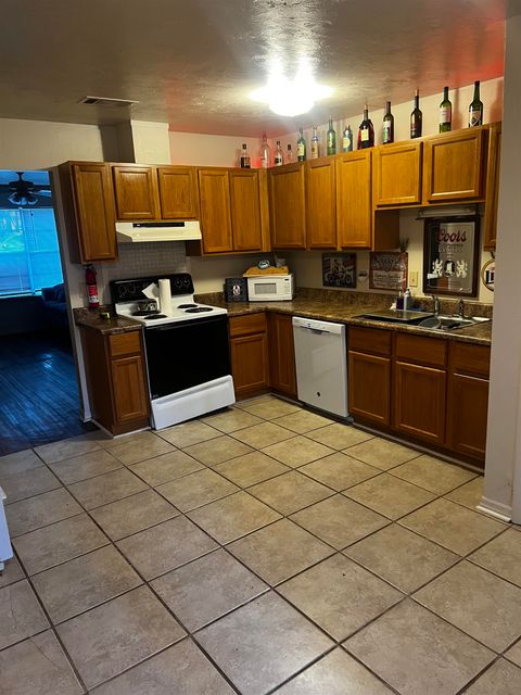 Tiny photo for 1924 Shelby Ct Ct #-, Tallahassee, FL 32308 (MLS # 396793)