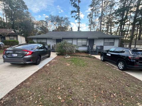 Photo of 1924 Shelby Ct Ct #-, Tallahassee, FL 32308 (MLS # 396793)