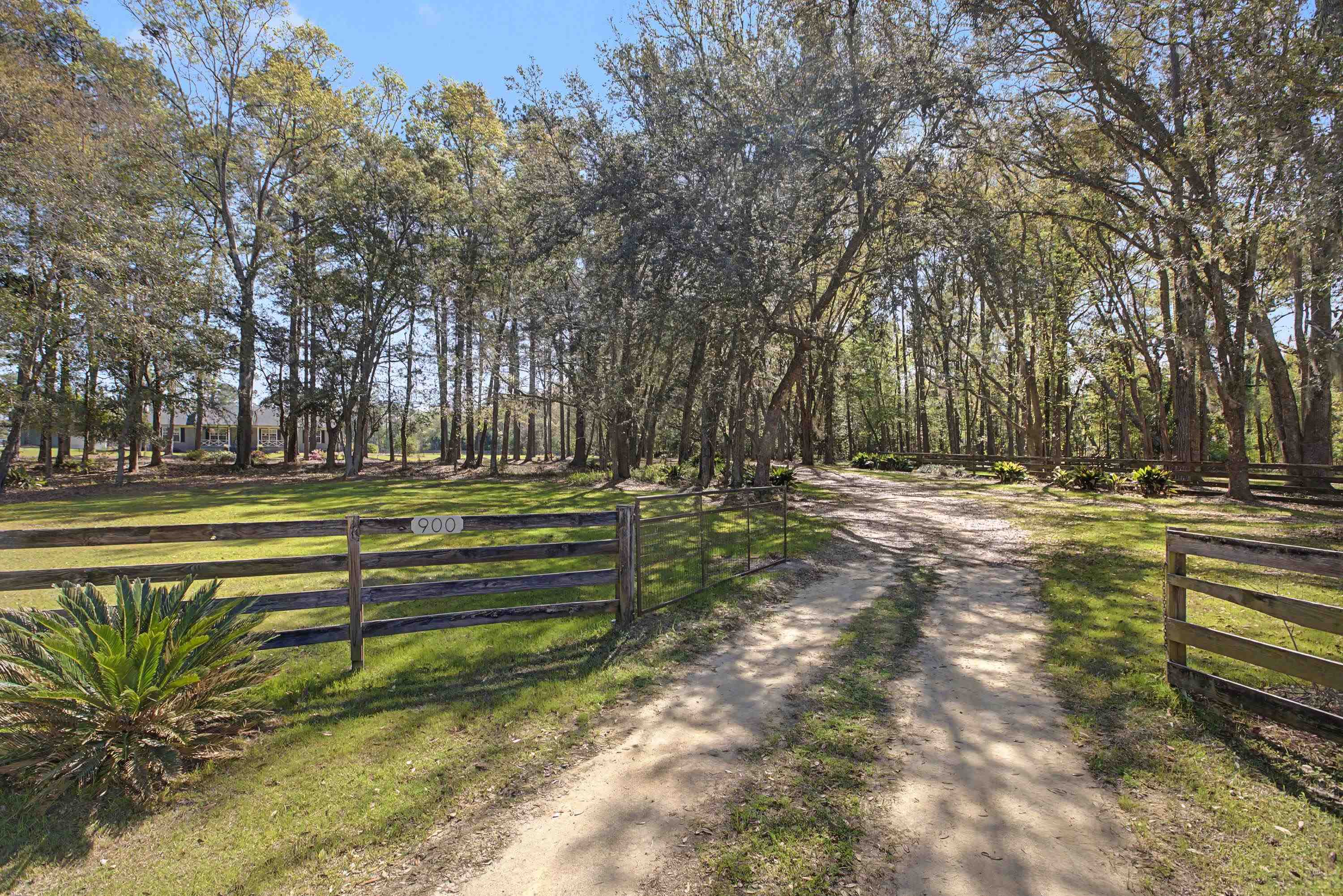 900 Ridge Road
