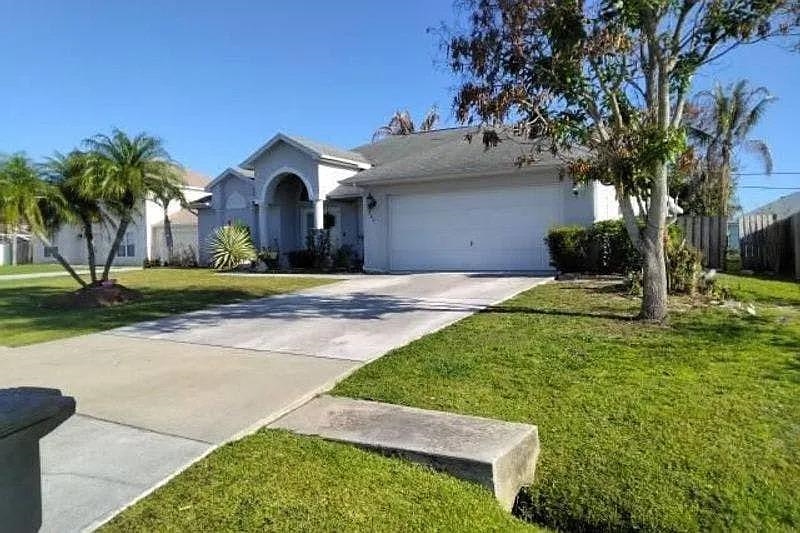 1241 SW Mancuso Avenue