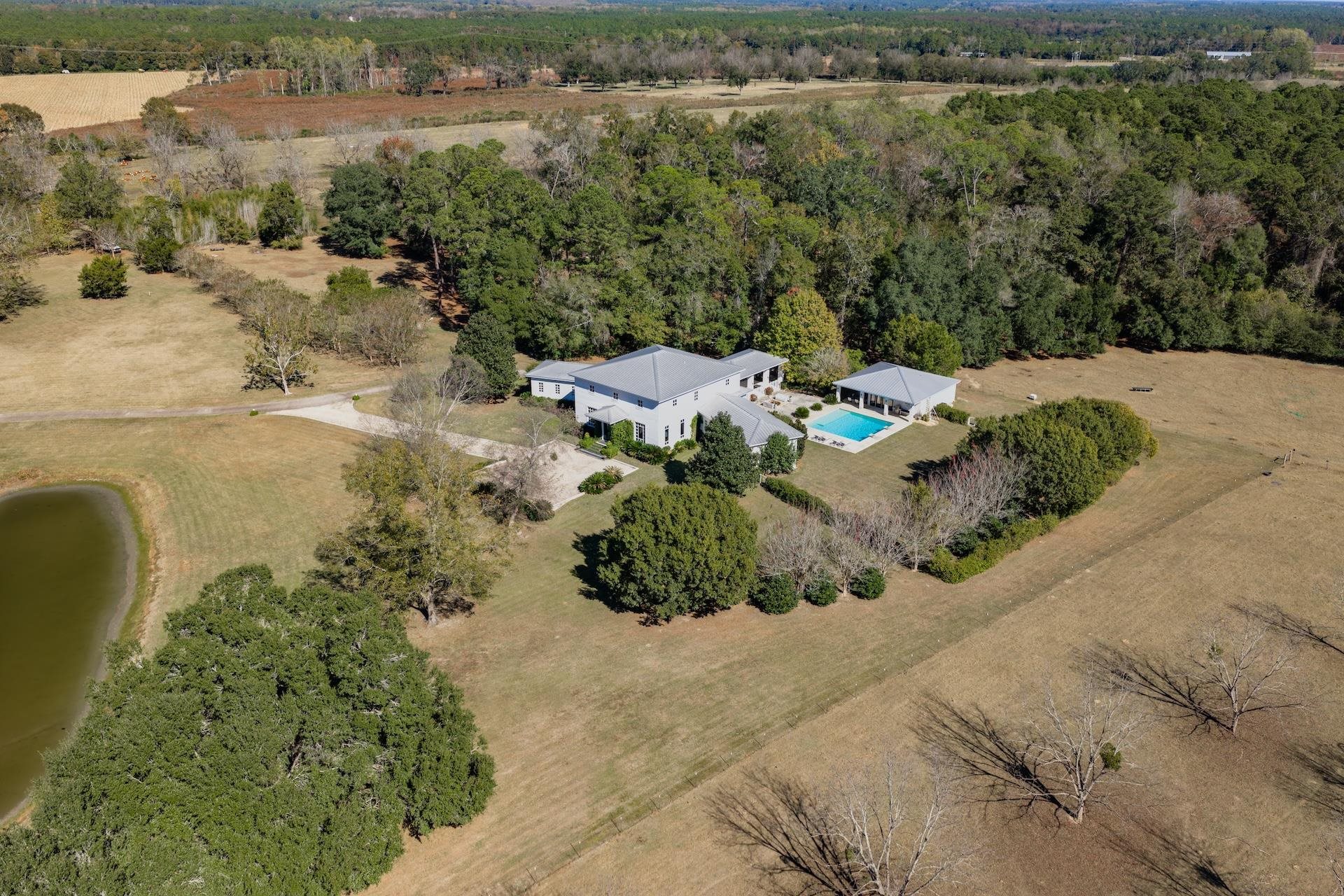 1808 Upper Hawthorne Trail