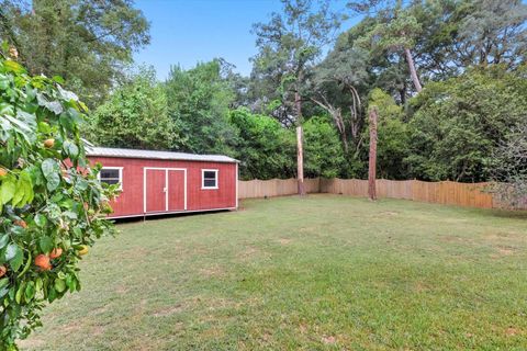 Tiny photo for 1101 Waverly Road, Tallahassee, FL 32312 (MLS # 391179)