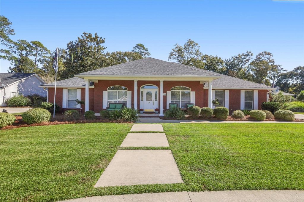 Photo of 107 Greenway Drive, Havana, FL 32333 (MLS # 392445)
