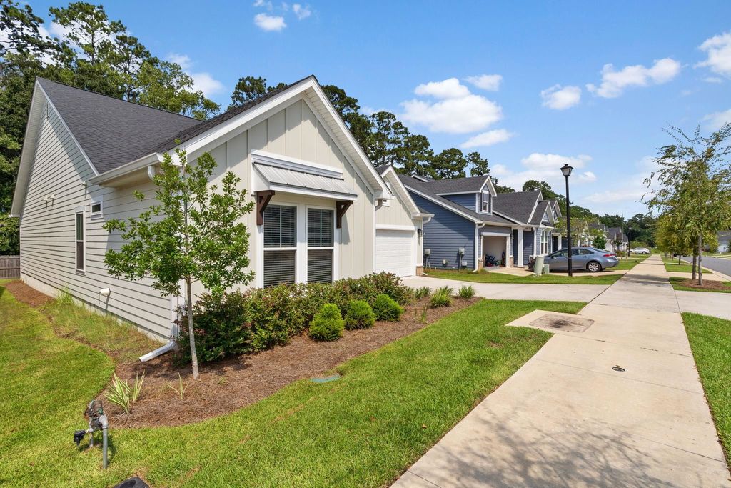 Photo of 8736 Glenoak Trail, Tallahassee, FL 32312 (MLS # 390827)