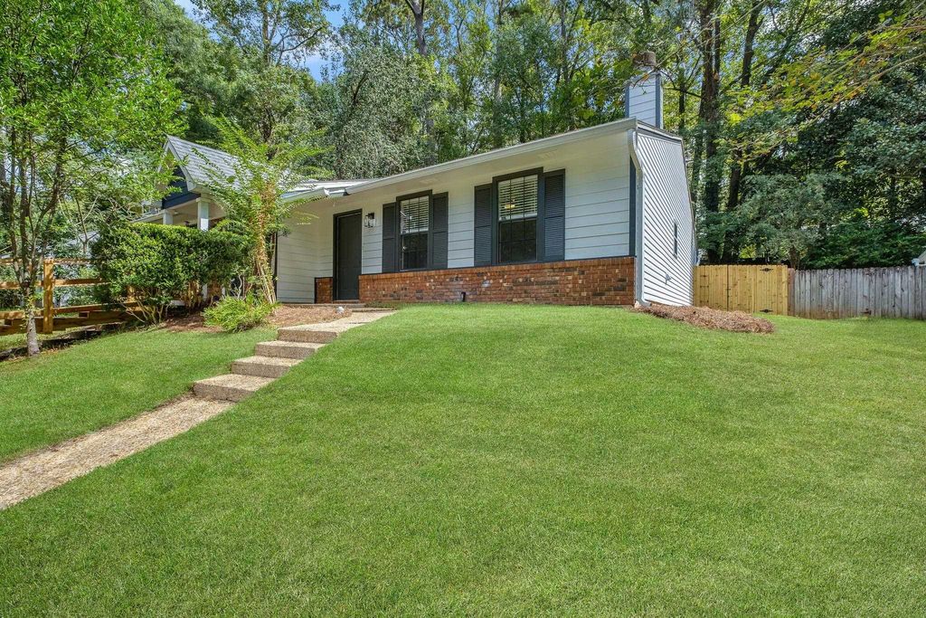 Photo of 159 Whetherbine Way, Tallahassee, FL 32301 (MLS # 391926)
