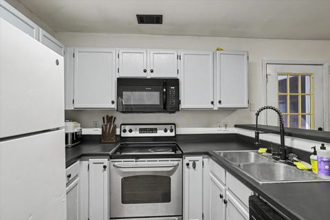 Tiny photo for 2193 Timberwood Circle, Tallahassee, FL 32304 (MLS # 399602)