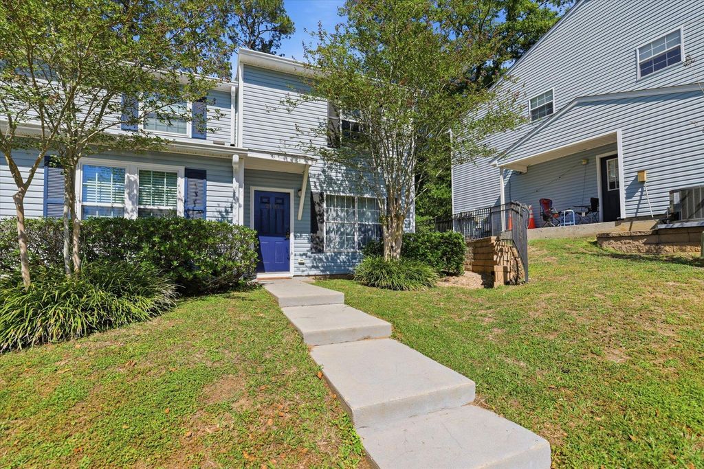 Photo of 2193 Timberwood Circle, Tallahassee, FL 32304 (MLS # 399602)