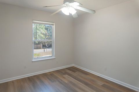 Tiny photo for 2295 Nannas Loop, Tallahassee, FL 32303 (MLS # 398178)