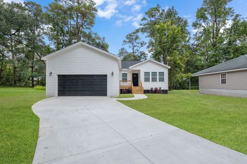 Tiny photo for 1406 Daniels Street, Tallahassee, FL 32310 (MLS # 385501)