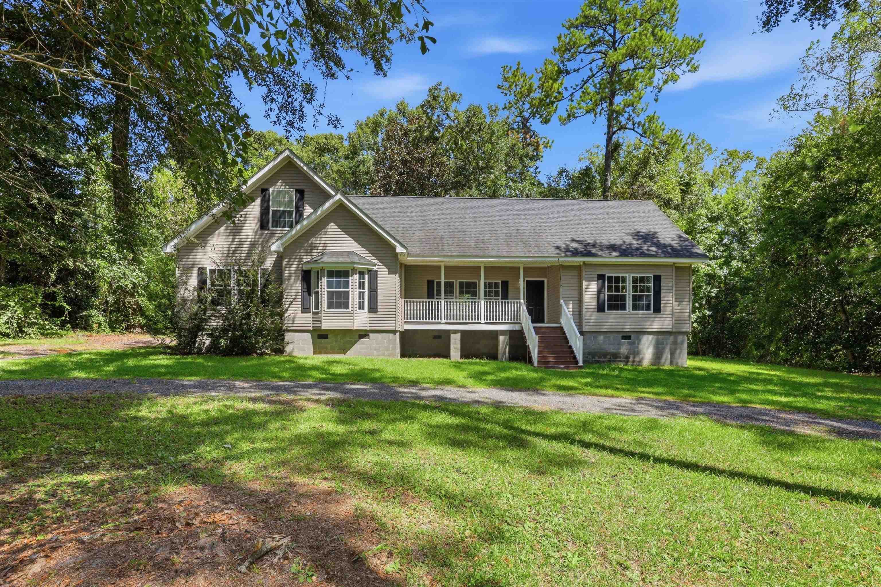 835 Collins Road I