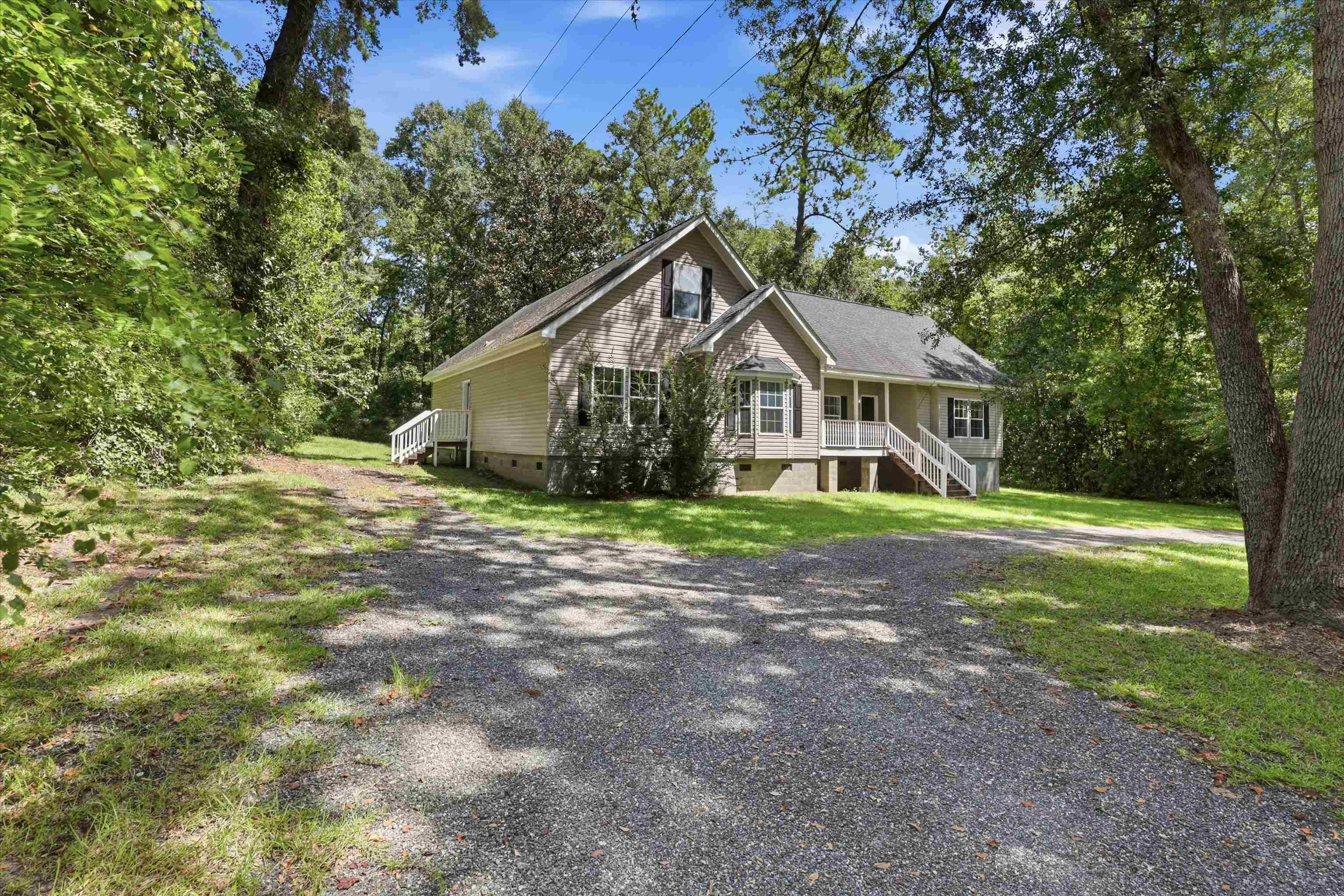 835 Collins Road I