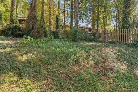 Tiny photo for 215 W Whetherbine Way, Tallahassee, FL 32301 (MLS # 391768)