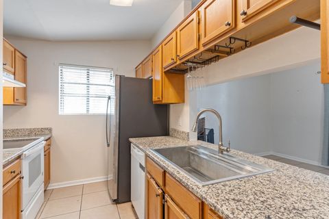 Tiny photo for 215 W Whetherbine Way, Tallahassee, FL 32301 (MLS # 391768)