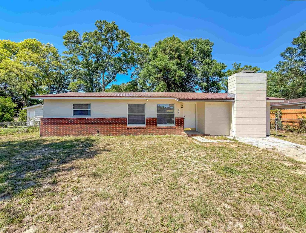 Photo of 722 Brent Drive, Tallahassee, FL 32305 (MLS # 399623)