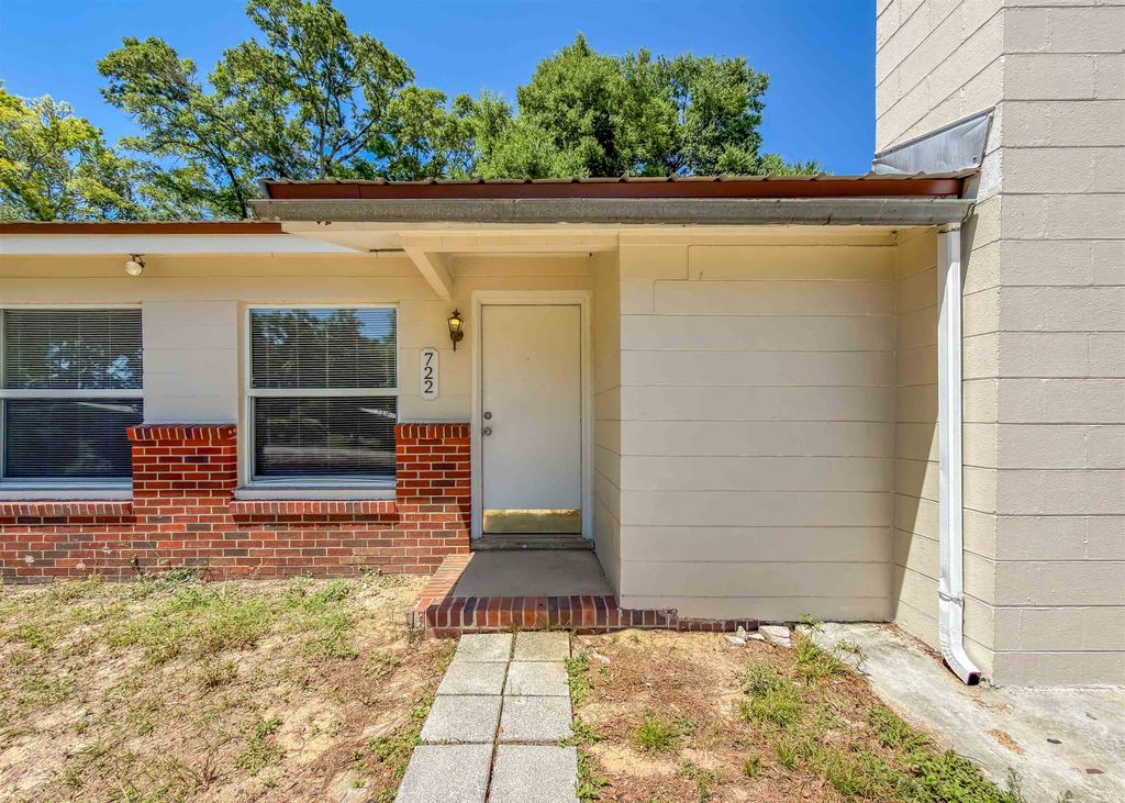 Photo of 722 Brent Drive, Tallahassee, FL 32305 (MLS # 399623)