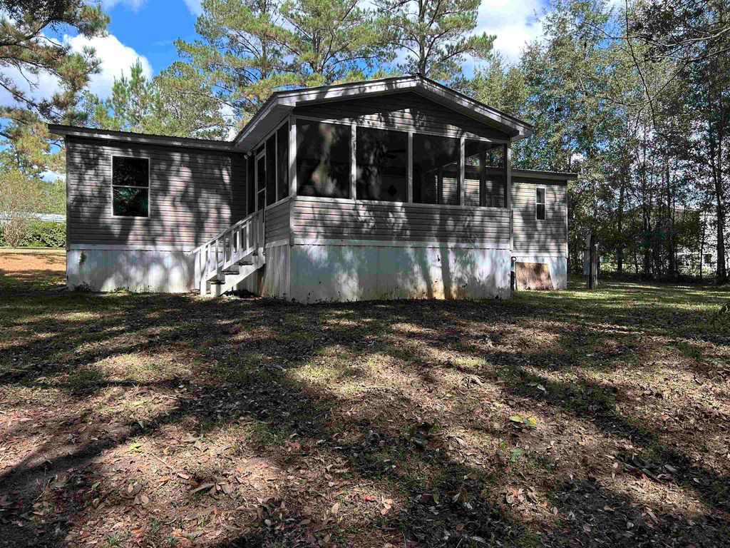 Photo of 122 Quail Ridge Road, Havana, FL 32333 (MLS # 392041)