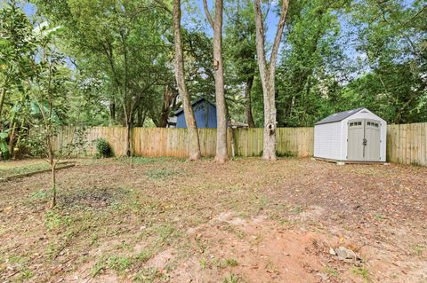 Tiny photo for 400 Lewis Street, Tallahassee, FL 32301 (MLS # 393638)
