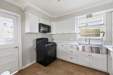 Tiny photo for 400 Lewis Street, Tallahassee, FL 32301 (MLS # 393638)