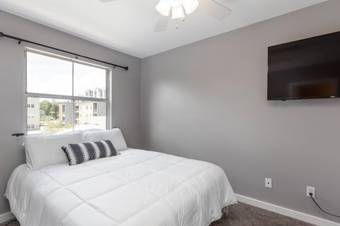 Tiny photo for 815 W PENSACOLA Street #14, Tallahassee, FL 32304 (MLS # 397948)