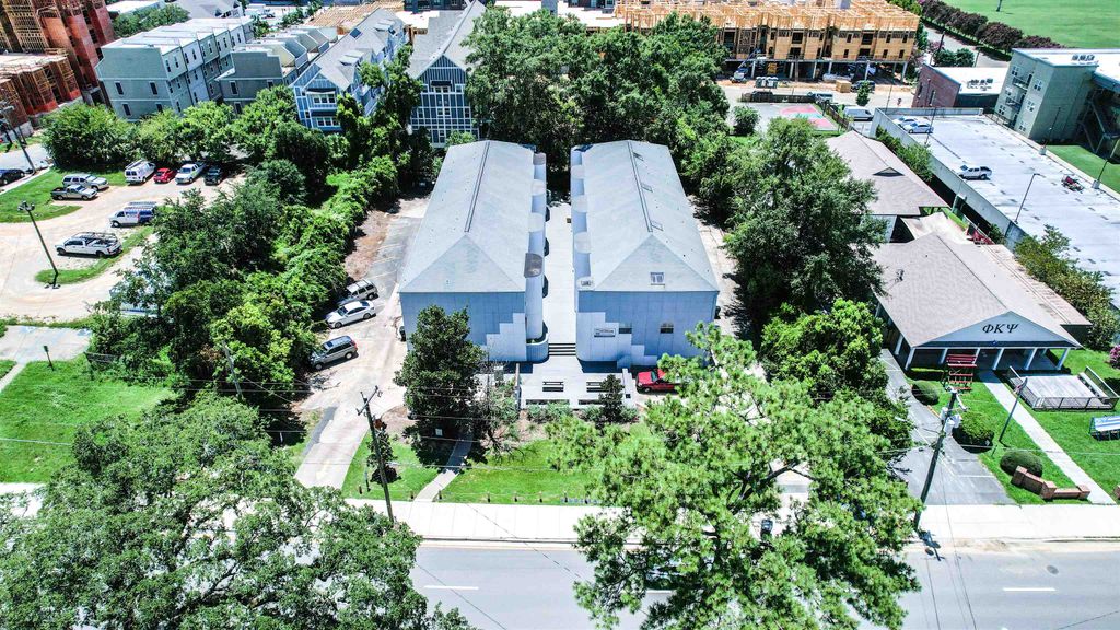 Photo of 815 W PENSACOLA Street, Tallahassee, FL 32304 (MLS # 397948)