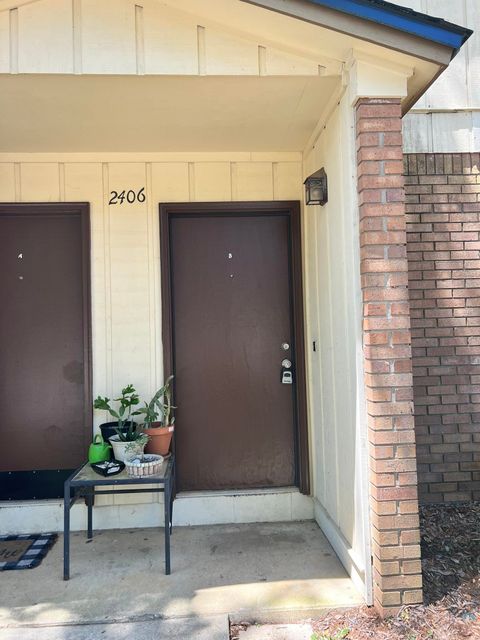 Tiny photo for 2406 Ramblewood Street #B, Tallahassee, FL 32303 (MLS # 399166)
