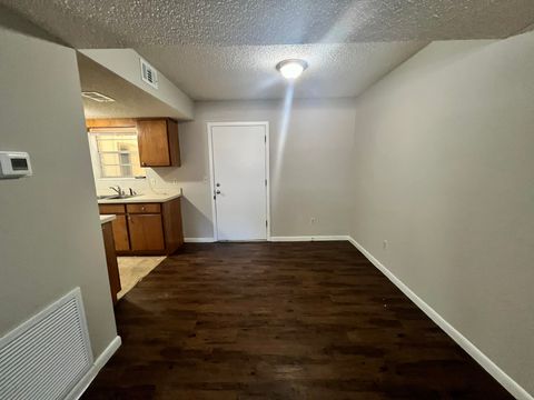 Tiny photo for 2406 Ramblewood Street #B, Tallahassee, FL 32303 (MLS # 399166)