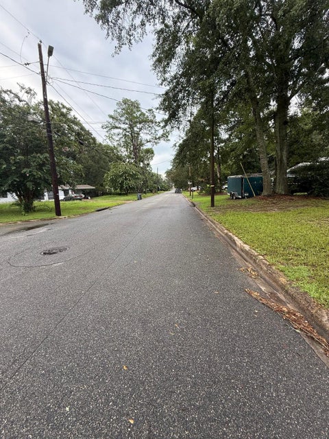 Tiny photo for 1929 Karen Lane Ln, Tallahassee, FL 32304 (MLS # 402145)