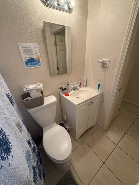Tiny photo for 1929 Karen Lane Ln, Tallahassee, FL 32304 (MLS # 402145)
