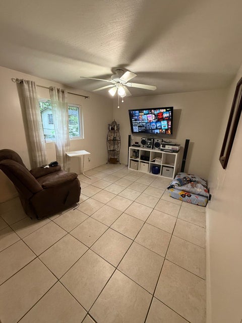 Tiny photo for 1929 Karen Lane Ln, Tallahassee, FL 32304 (MLS # 402145)