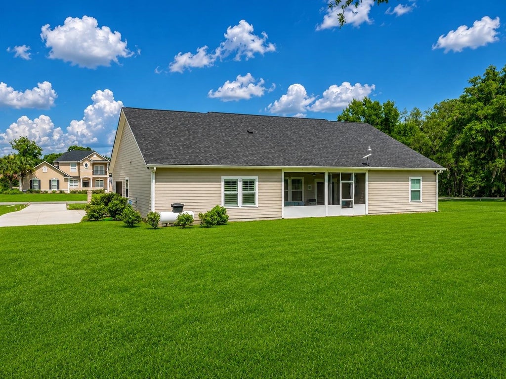 Photo of 74 Country Club Drive, Crawfordville, FL 32327 (MLS # 401888)