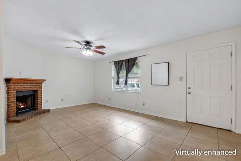 Tiny photo for 2518 Prest Court, Tallahassee, FL 32301 (MLS # 402566)