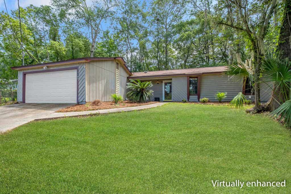 Photo of 1103 Woodbern Lane, Tallahassee, FL 32304 (MLS # 402192)