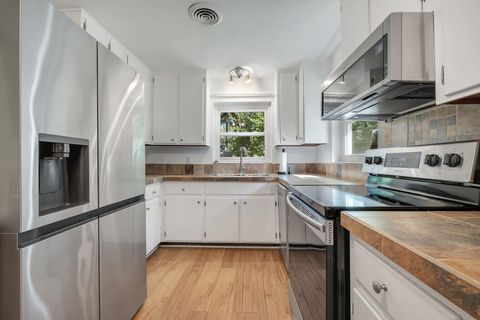 Tiny photo for 105 COLUMBIA Drive, Tallahassee, FL 32304 (MLS # 395055)