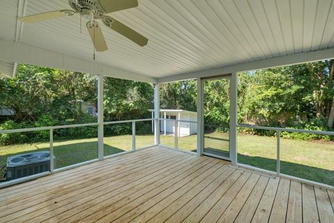 A home in TALLAHASSEE