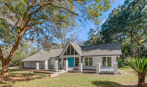 A home in TALLAHASSEE