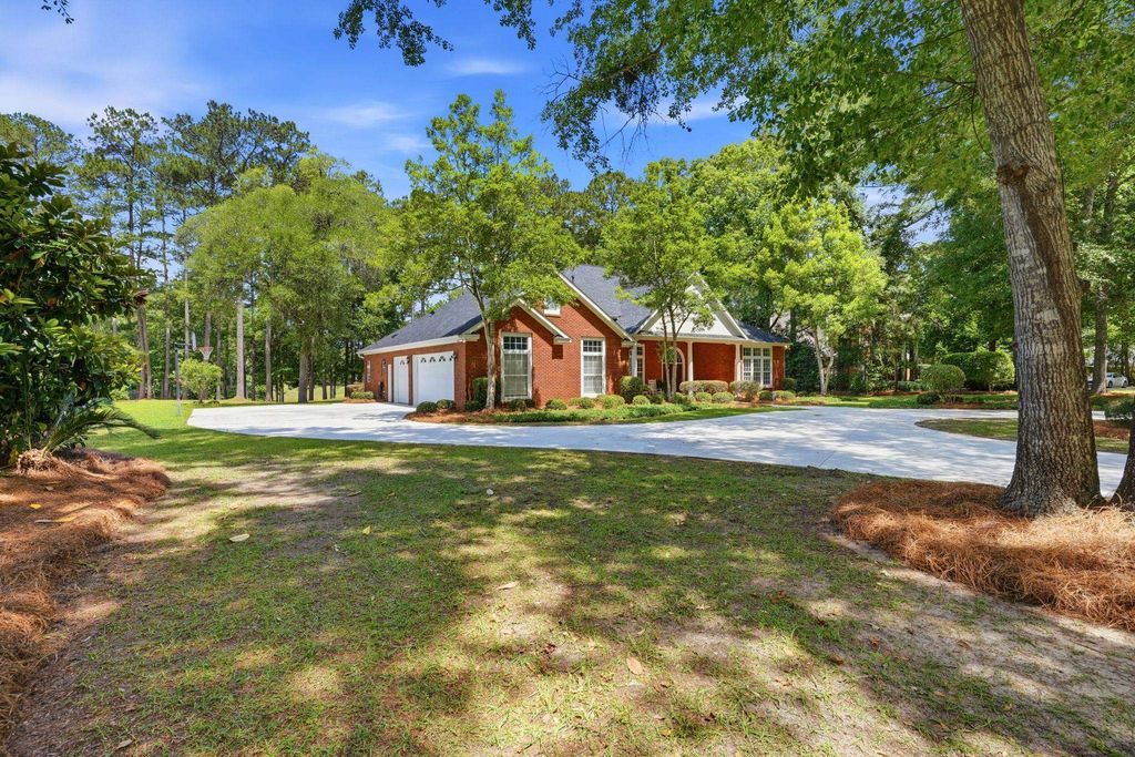 Photo of 2130 GOLDEN EAGLE Drive, Tallahassee, FL 32312 (MLS # 399746)
