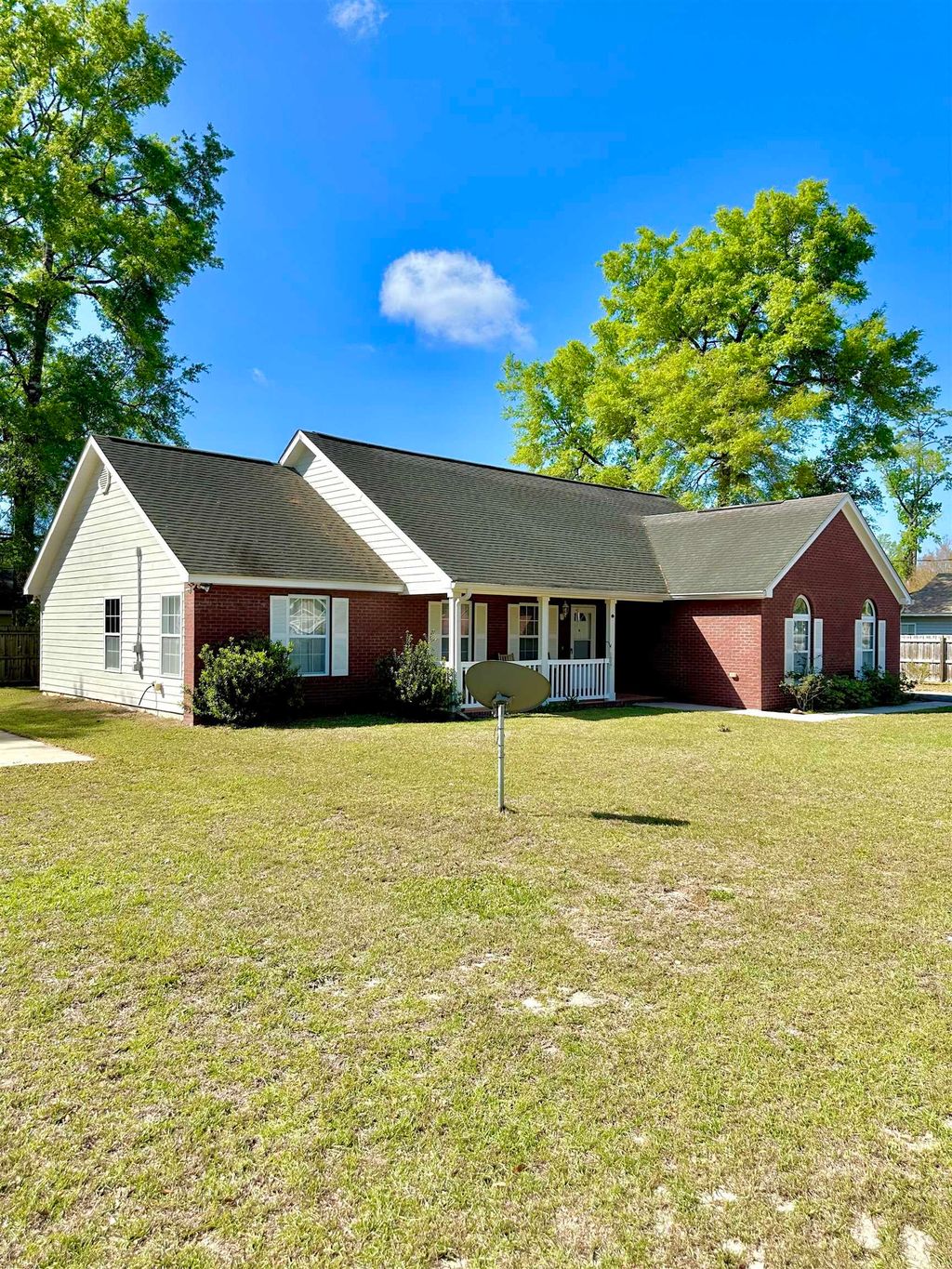 Photo of 47 Mohawk Trail, Crawfordville, FL 32327 (MLS # 398194)