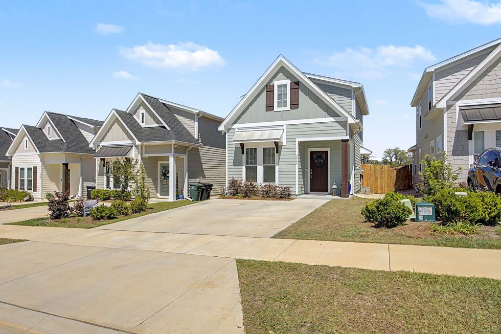 Photo of 3724 Meadow Vista Lane, Tallahassee, FL 32308 (MLS # 399230)