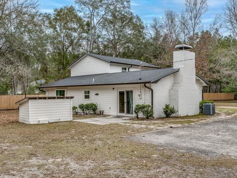 A home in Crawfordville