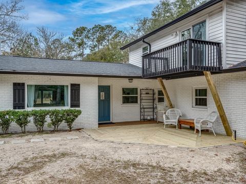 A home in Crawfordville