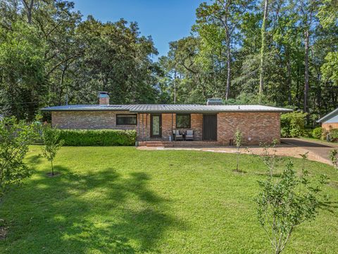 Photo of 503 Coldstream Drive, Tallahassee, FL 32312 (MLS # 401891)