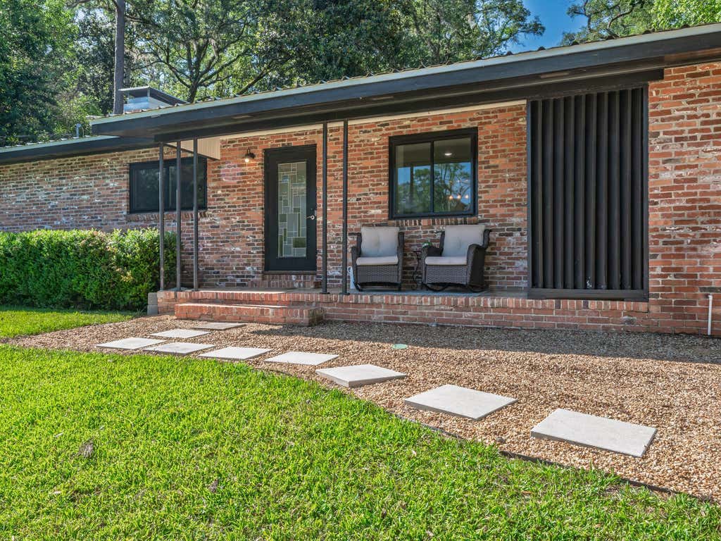 Photo of 503 Coldstream Drive, Tallahassee, FL 32312 (MLS # 401891)
