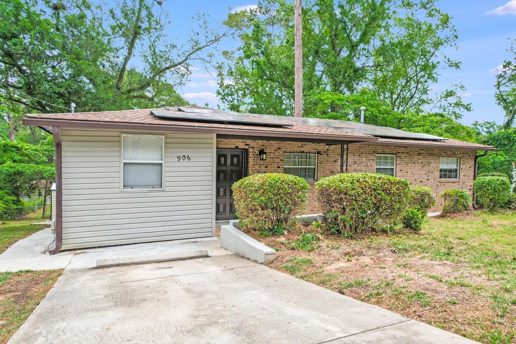 Photo of 906 Millard Street, Tallahassee, FL 32301 (MLS # 399347)