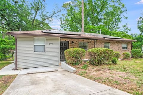 Tiny photo for 906 Millard Street, Tallahassee, FL 32301 (MLS # 399347)