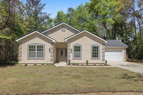 Photo of 30 Arikara Drive, Crawfordville, FL 32327 (MLS # 398718)