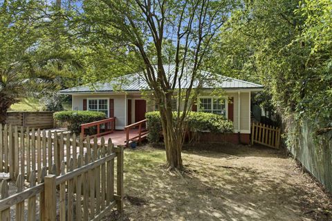 Tiny photo for 275 E Harrison Street, Tallahassee, FL 32301 (MLS # 398446)