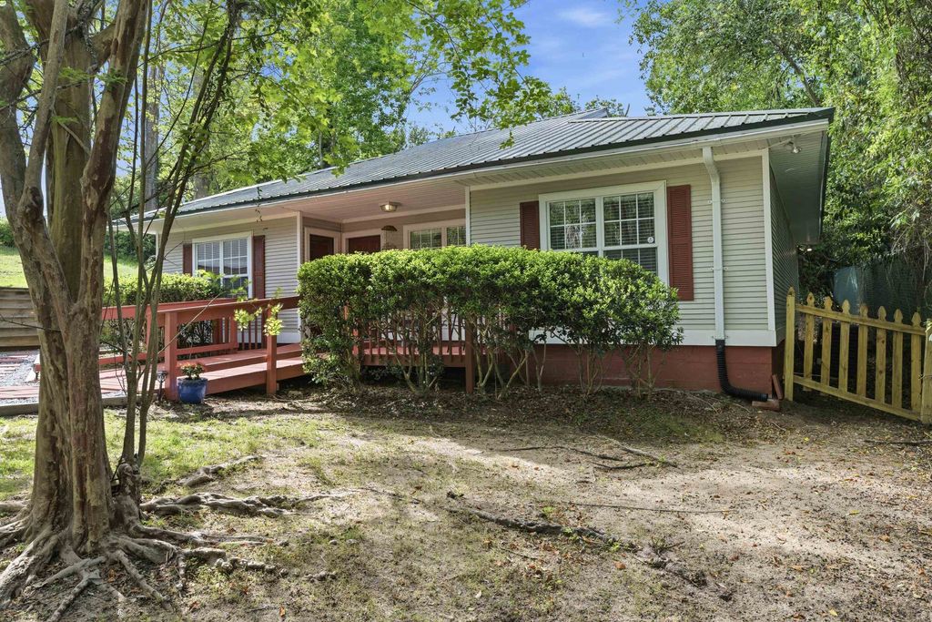 Photo of 275 E Harrison Street, Tallahassee, FL 32301 (MLS # 398446)