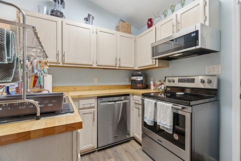 Tiny photo for 275 E Harrison Street, Tallahassee, FL 32301 (MLS # 398446)