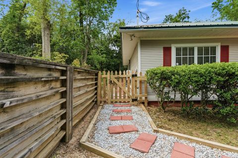 Tiny photo for 275 E Harrison Street, Tallahassee, FL 32301 (MLS # 398446)